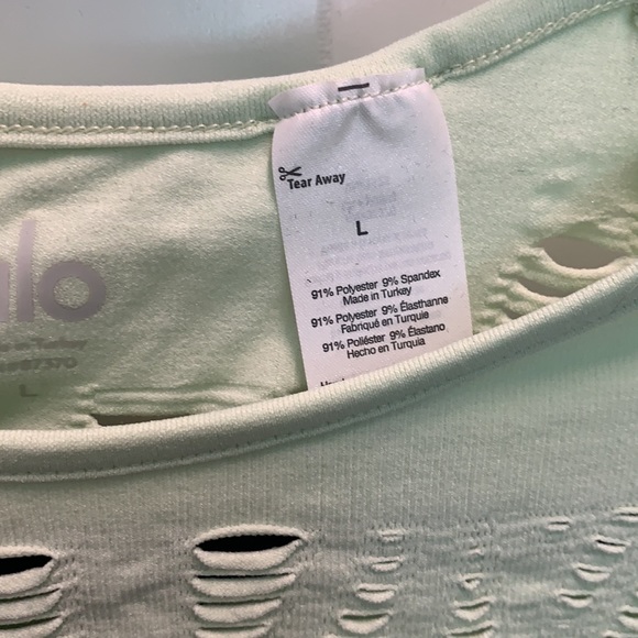 Alo Yoga top super cute - Picture 4 of 6